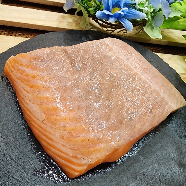 200挪威冰鮮鮭魚菲力〔去皮〕,鮮味工坊